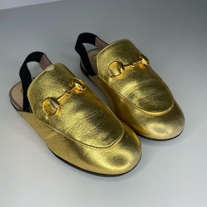 Authentic Gucci Gold Metallic kids shoes size 27